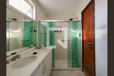 Apartamento à venda com 279m², 4 quartos e 2 vagasBanheiro Corredor