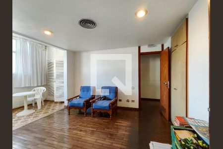 Sala de TV de apartamento à venda com 4 quartos, 279m² em Tijuca, Rio de Janeiro