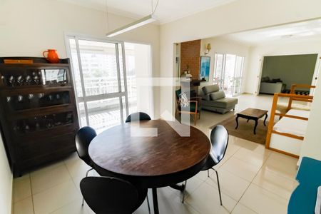 Sala 2 - Jantar de apartamento para alugar com 4 quartos, 240m² em Vila Suzana, São Paulo