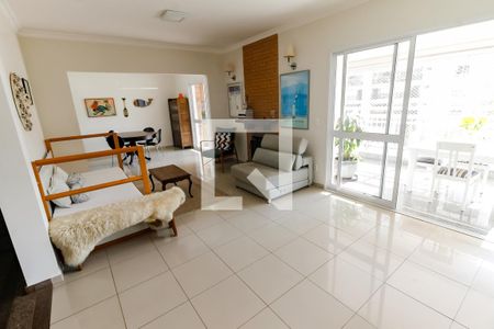 Sala 1 de apartamento para alugar com 4 quartos, 240m² em Vila Suzana, São Paulo