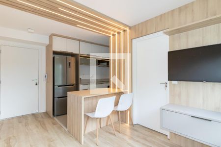 Sala de apartamento para alugar com 2 quartos, 40m² em Indianópolis, São Paulo