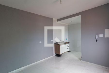 Sala e Cozinha Integrada  de apartamento para alugar com 1 quarto, 42m² em Parque Boturussu, São Paulo