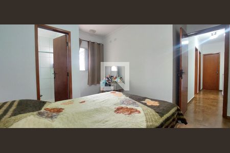 Quarto 1 suíte de casa para alugar com 3 quartos, 209m² em Jardim Stella, Santo André