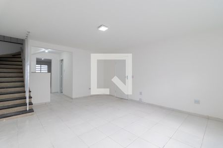 Sala de casa para alugar com 3 quartos, 150m² em Vila Basileia, São Paulo