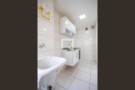 Apartamento para alugar com 49m², 2 quartos e 1 vaga Apartamento para alugar com 49m², 2 quartos e 1 vagaCozinha e Área de Serviço