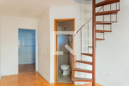 Sala de casa de condomínio para alugar com 1 quarto, 60m² em São José, Porto Alegre