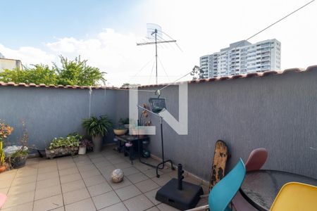Casa à venda com 200m², 5 quartos e 2 vagasQuintal dos Fundos