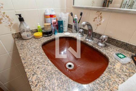 Casa à venda com 200m², 5 quartos e 2 vagasBanheiro de Serviço