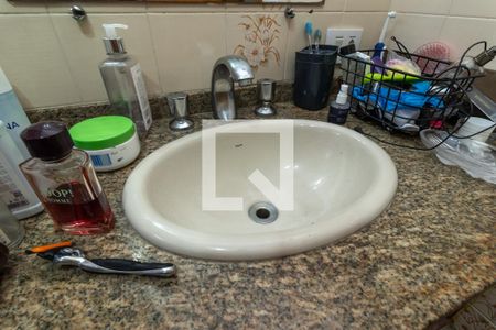 Casa à venda com 200m², 5 quartos e 2 vagasBanheiro 1