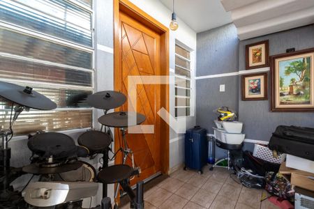 Casa à venda com 200m², 5 quartos e 2 vagasEntrada do Quarto 2