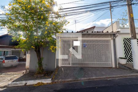 Casa à venda com 200m², 5 quartos e 2 vagasFachada