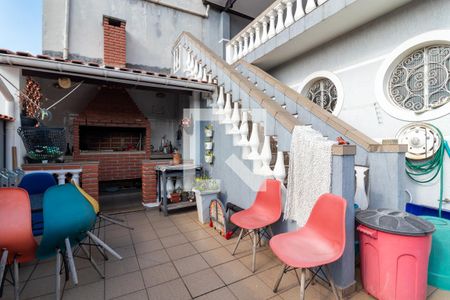 Casa à venda com 200m², 5 quartos e 2 vagasQuintal dos Fundos