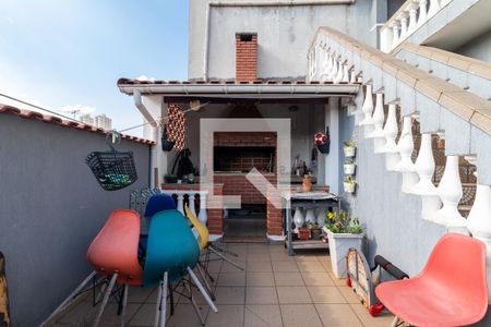 Casa à venda com 200m², 5 quartos e 2 vagasQuintal dos Fundos