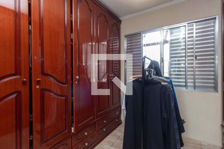 Casa à venda com 200m², 5 quartos e 2 vagasQuarto 4