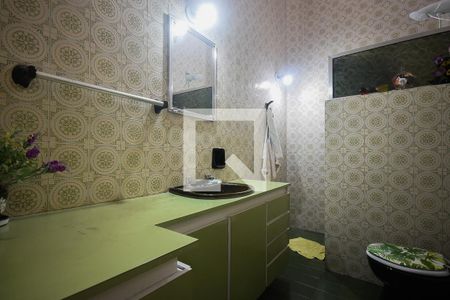Banheiro de casa à venda com 2 quartos, 123m² em Jardim Bom Tempo, Taboão da Serra