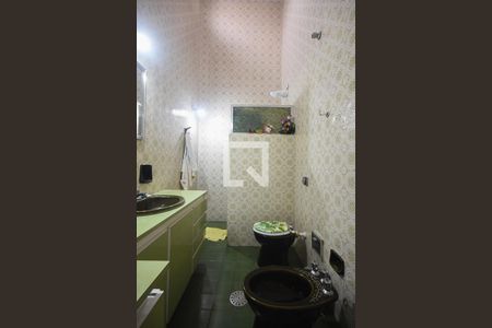 Casa à venda com 123m², 2 quartos e 1 vaga Casa à venda com 123m², 2 quartos e 1 vagaBanheiro