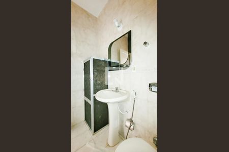 Apartamento à venda com 66m², 2 quartos e 2 vagasBanheiro