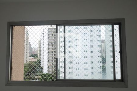 Detalhe sala  de apartamento para alugar com 3 quartos, 72m² em Moema, São Paulo