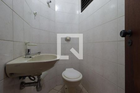 Lavabo de apartamento para alugar com 1 quarto, 2m² em Vila Seixas, Ribeirão Preto