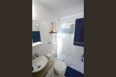 Banheiro de apartamento para alugar com 2 quartos, 60m² em Jardim Ubirajara (zona Sul), São Paulo