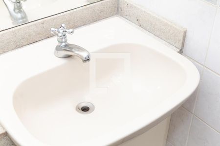 Apartamento para alugar com 70m², 3 quartos e 2 vagasBanheiro Social