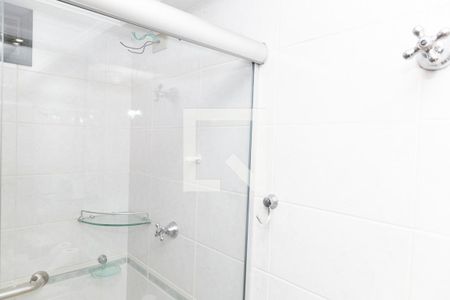 Apartamento para alugar com 70m², 3 quartos e 2 vagasBanheiro Social
