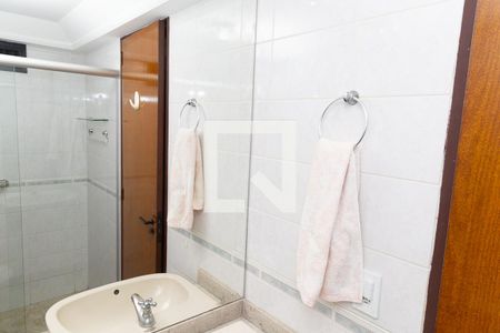 Apartamento para alugar com 70m², 3 quartos e 2 vagasBanheiro Social