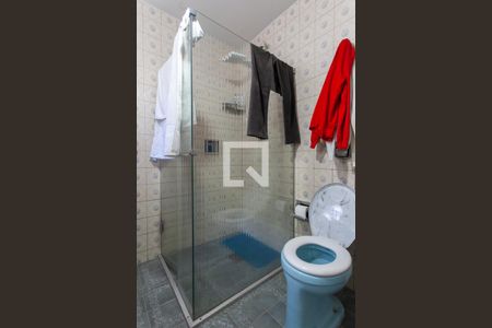 Casa à venda com 300m², 4 quartos e 2 vagas Casa à venda com 300m², 4 quartos e 2 vagasBanheiro da Suíte