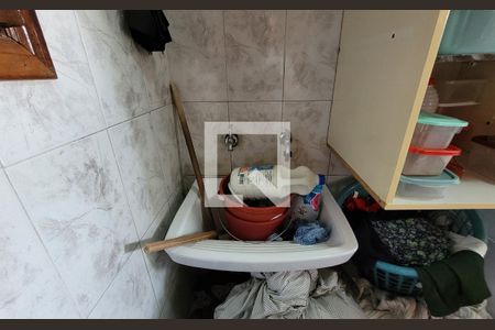 Casa à venda com 170m², 3 quartos e 4 vagas Casa à venda com 170m², 3 quartos e 4 vagasLavanderia