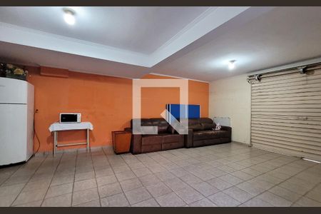 Casa à venda com 170m², 3 quartos e 4 vagas Casa à venda com 170m², 3 quartos e 4 vagasGaragem