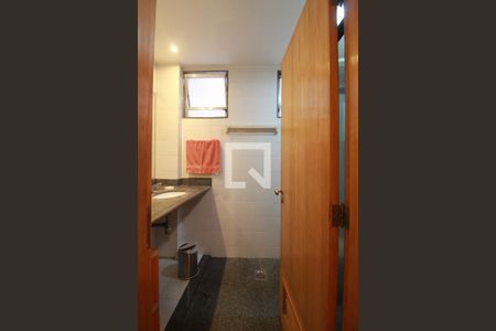 Banheiro social de apartamento para alugar com 1 quarto, 36m² em Copacabana, Rio de Janeiro