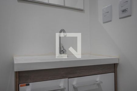 Banheiro de apartamento para alugar com 2 quartos, 56m² em Jardim Lindóia, Porto Alegre