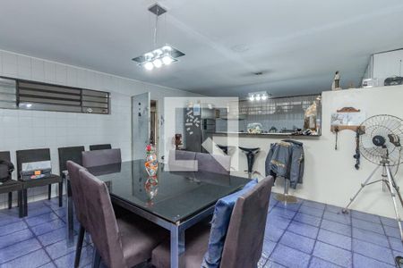 Casa à venda com 380m², 3 quartos e 8 vagasCozinha