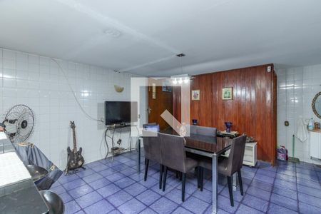 Casa à venda com 380m², 3 quartos e 8 vagasCozinha