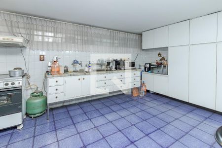 Casa à venda com 380m², 3 quartos e 8 vagasCozinha