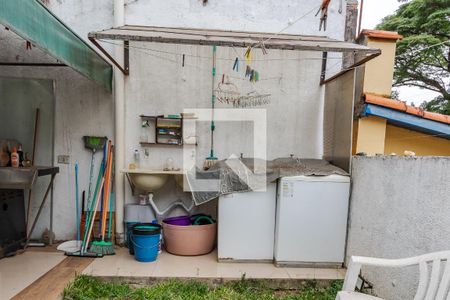 Casa à venda com 380m², 3 quartos e 8 vagasLavanderia