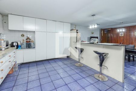 Casa à venda com 380m², 3 quartos e 8 vagasCozinha