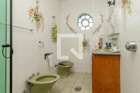 Casa à venda com 380m², 3 quartos e 8 vagasBanheiro