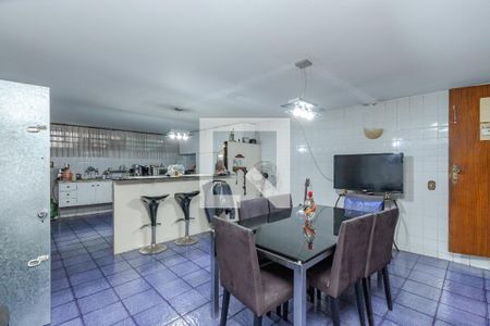 Casa à venda com 380m², 3 quartos e 8 vagasCozinha