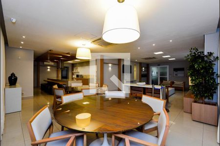 Apartamento para alugar com 60m², 2 quartos e 1 vaga Apartamento para alugar com 60m², 2 quartos e 1 vagaÁrea comum - Salão de festas