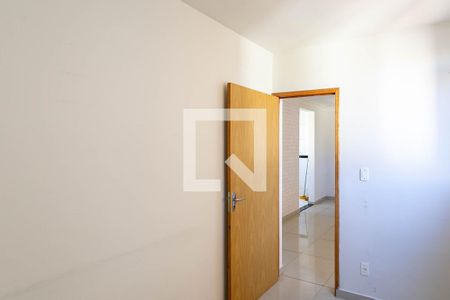 Quarto 1 de apartamento para alugar com 2 quartos, 49m² em São Gabriel, Belo Horizonte
