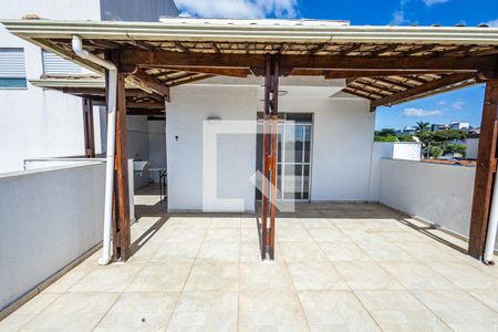 Cobertura e area de serviço de apartamento para alugar com 3 quartos, 106m² em Ouro Preto, Belo Horizonte