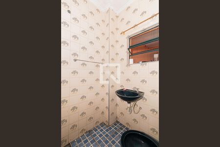 Casa à venda com 80m², 2 quartos e 1 vaga Casa à venda com 80m², 2 quartos e 1 vagaBanheiro de Serviço