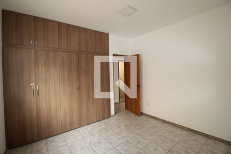 Quarto de casa para alugar com 3 quartos, 148m² em Alto Caiçaras, Belo Horizonte