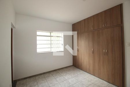 Quarto de casa à venda com 3 quartos, 148m² em Alto Caiçaras, Belo Horizonte