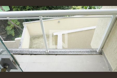 Casa de condomínio à venda com 190m², 3 quartos e 5 vagasVaranda - Quarto 2