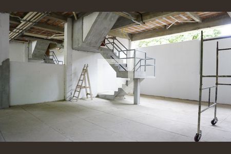 Casa de condomínio à venda com 190m², 3 quartos e 5 vagasGaragem Coberta / Subterrânea