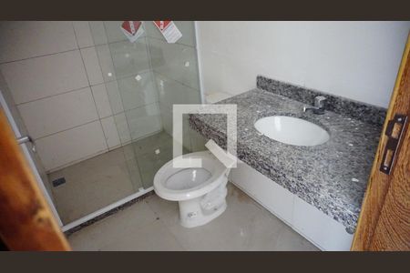 Casa de condomínio à venda com 190m², 3 quartos e 5 vagasBanheiro - Quarto 3 / Suite