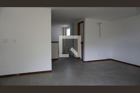 Casa de condomínio à venda com 190m², 3 quartos e 5 vagasSala
