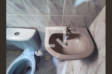 Banheiro  de apartamento para alugar com 1 quarto, 36m² em Quintino Bocaiúva, Rio de Janeiro